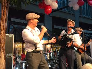 1. Session als Im Klüngelköpp bei der 11.em 11. Rote Funken Alaaf-Party im Maritim