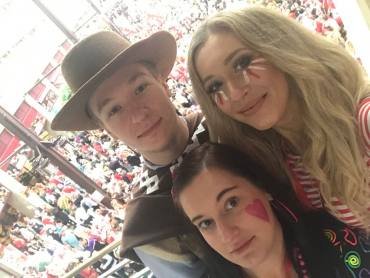 1. Session als Im, Blogger Daisy, Sarah und Jan bei der 11.em 11. Rote Funken Alaaf-Party im Maritim